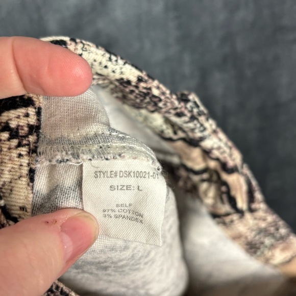 Altar'd State Snakeskin print Tan Brown Pencil Denim Mini Skirt Sz L - Picture 5 of 7
